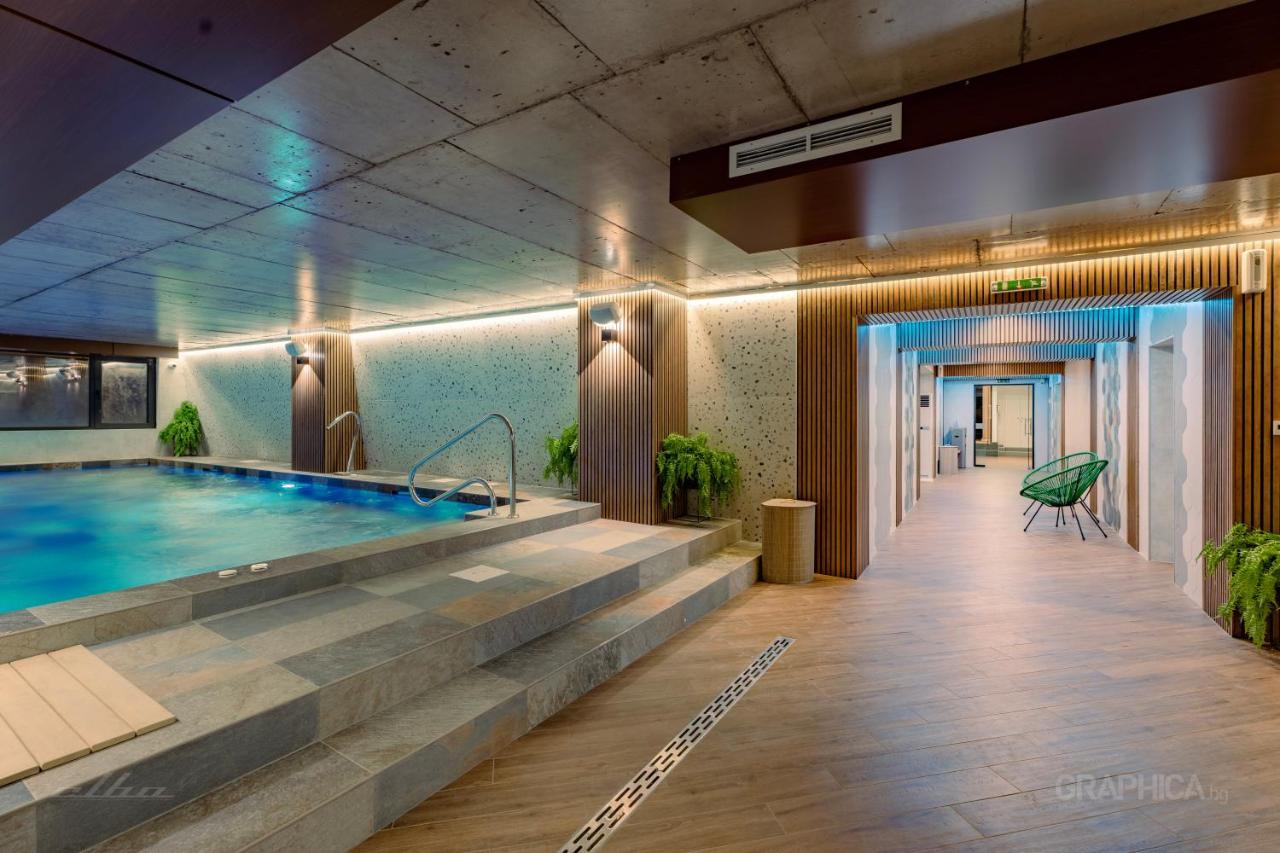 103 View Park Hotel Panichishte Bagian luar foto